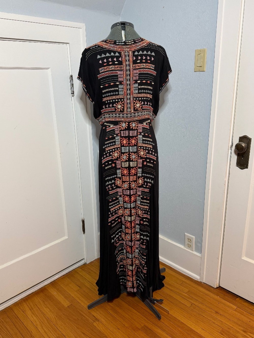 Johnny Was Effy Black Rayon Challis Heavily Embroidered Boho Maxi Dress Sz Large - Picture 7 of 9